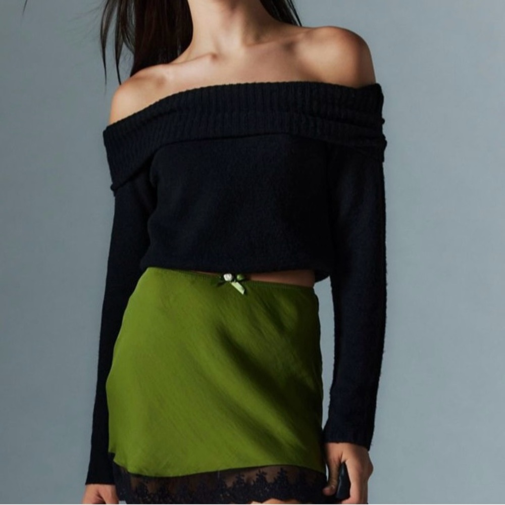 Silence + Noise Claudia Off-The-Shoulder Black Sweater Size XS